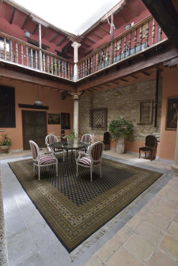 Casa Palacio El Caballero De Malta อูเบดา ภายนอก รูปภาพ